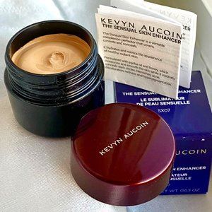 NEW! Kevyn Aucoin Sensual Skin Enhancer SX07